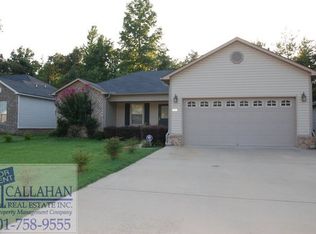 1905 Hidden Oaks Dr, Jacksonville, AR 72076