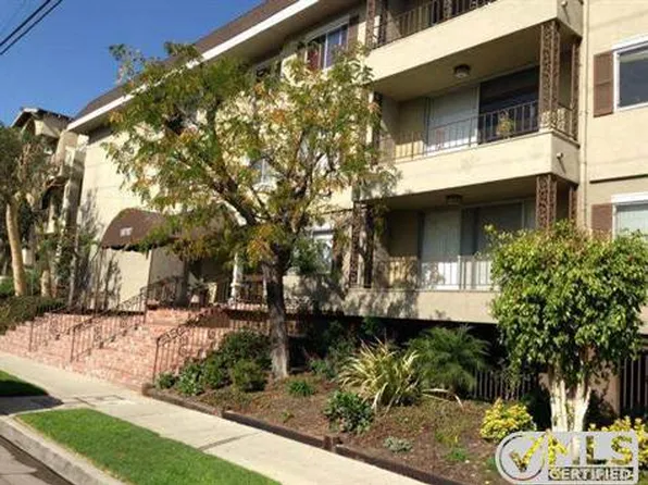 10707 Camarillo St APT 106, North Hollywood, CA 91602