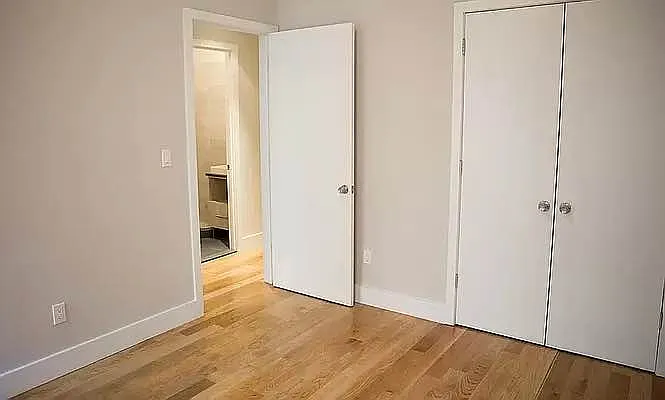 Rented by Tahari Realty LLC | media 24