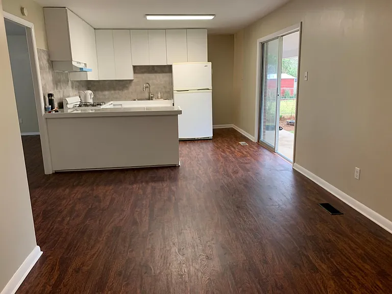 5 Southbrook Cir — Photo 8