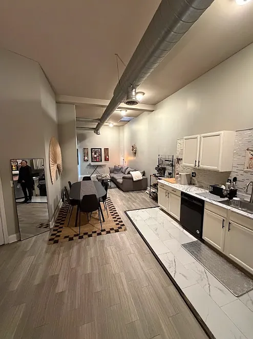3255 Cresson St — Photo 3