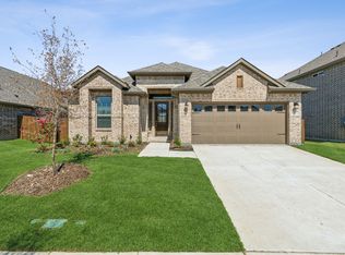 677 Red Maple Rd, Waxahachie, TX 75165