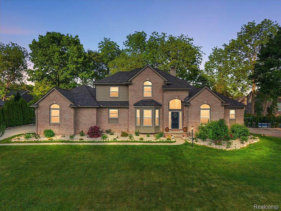 1st image of 5768 Bellshire Ln