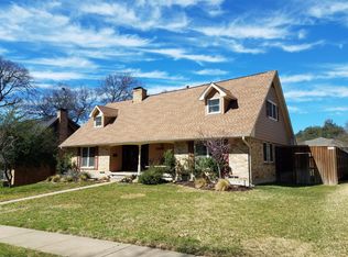 10017 Rustleleaf Dr, Dallas, TX 75238