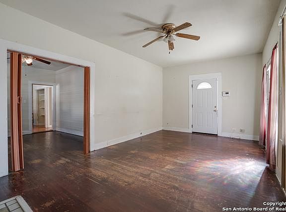 4th image of 1639 W Craig Pl