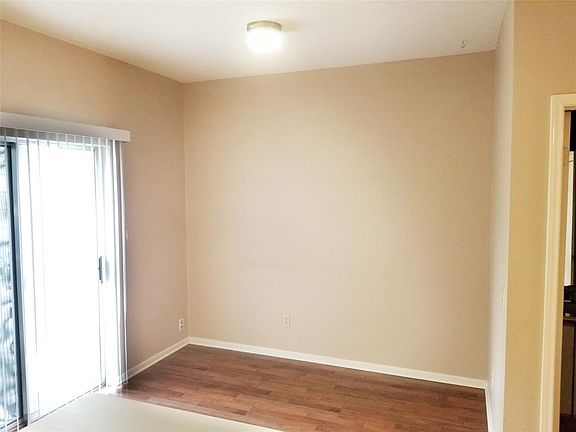 5th image of 2930 Grants Lake Blvd