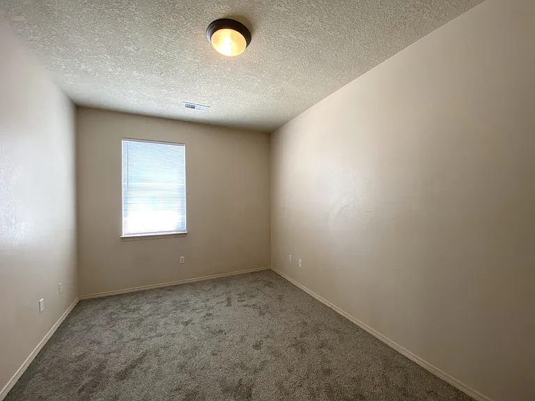 1613 Veridian Dr SE — Photo 5