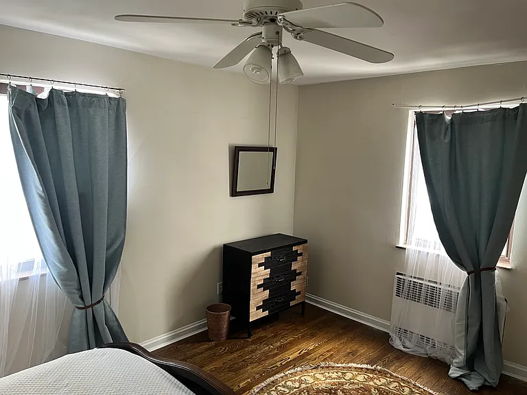 464 Grand Ave #1 — Photo 8