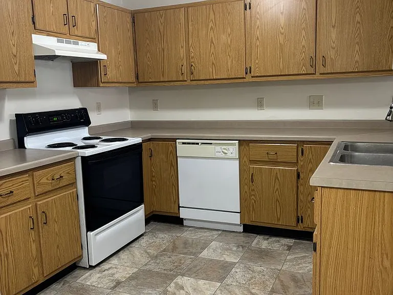 Ashbury Apartments-Appleton — Photo 18