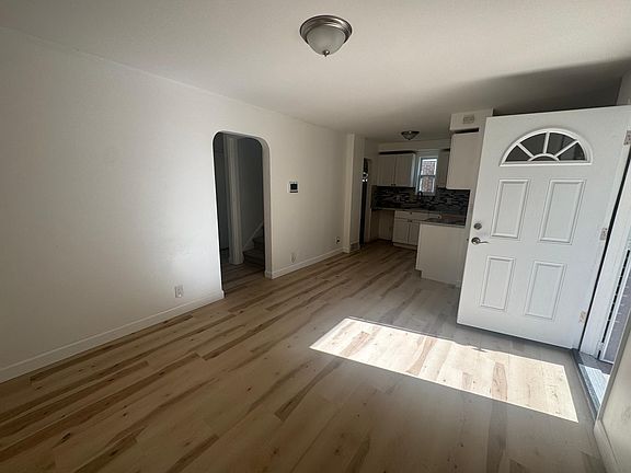 2nd image of 15243 Eastwood St