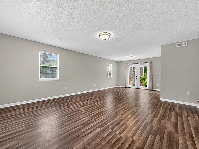 5316 Fayetteville Rd — Photo 24
