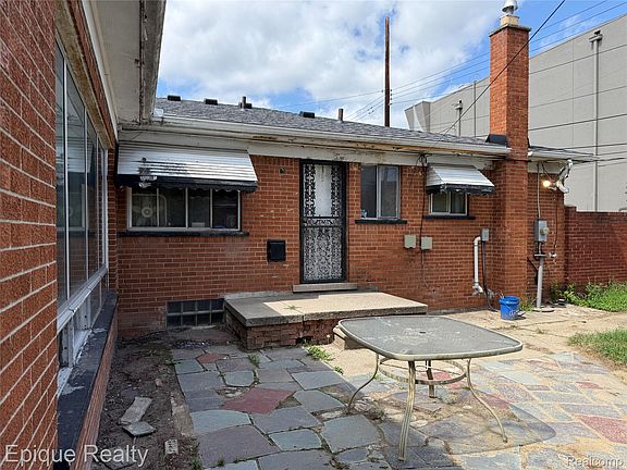 2nd image of 20560 Braile St