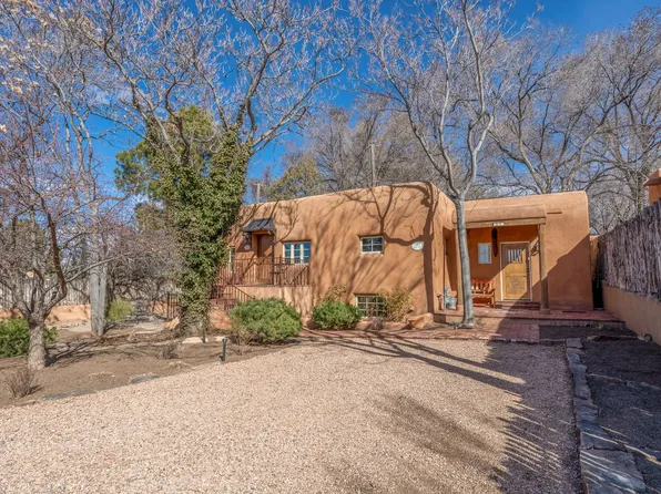 625 Garcia St, Santa Fe, NM 87505