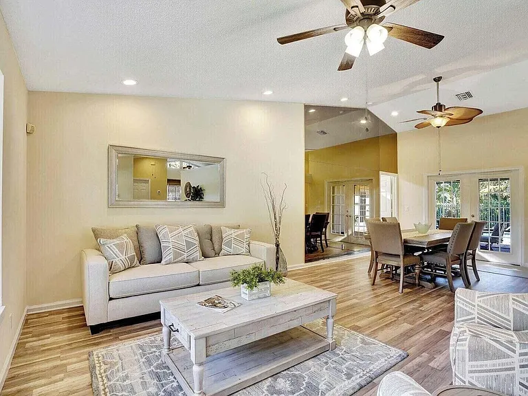 14148 Paddock Dr — Photo 25