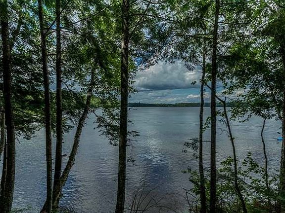 Beautiful wooded lot!