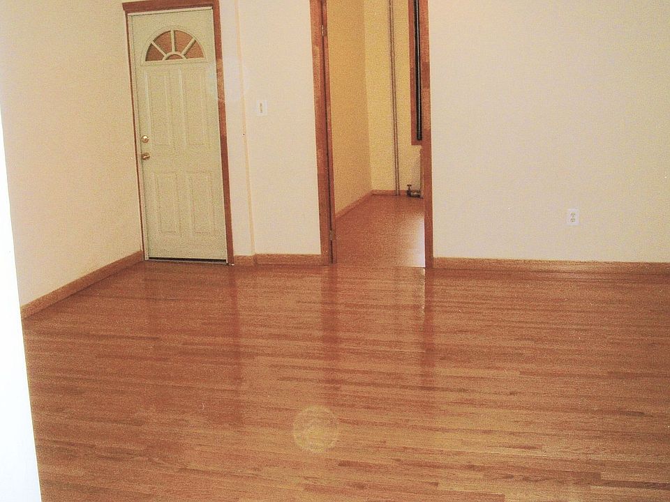 Apt.1 Living Room