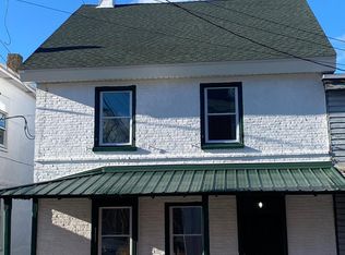 102 Main St, Saint Georges, DE 19733