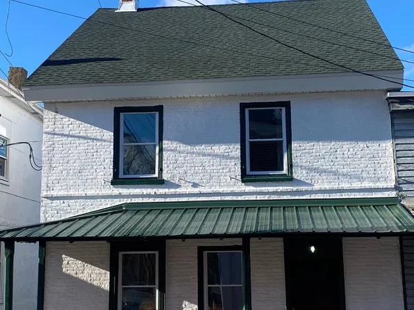 102 Main St, Saint Georges, DE 19733