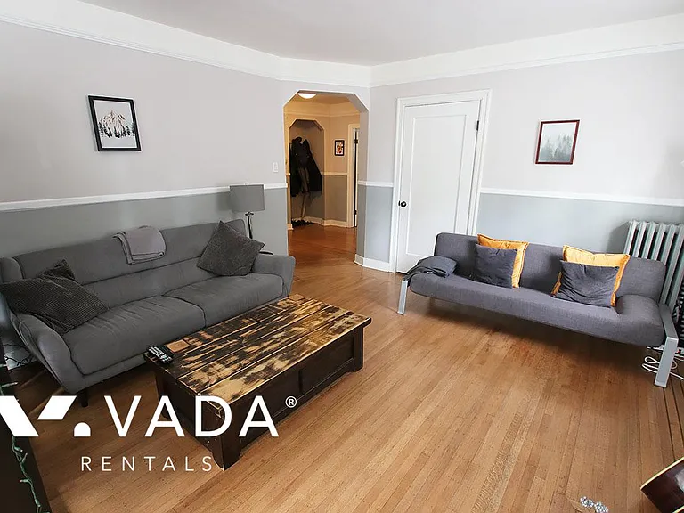 1235 Burnaby St #1 — Photo 4