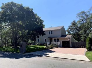 750 Post Ave, Bellport, NY 11713