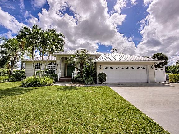2nd image of 28165 Meadowlark Ln
