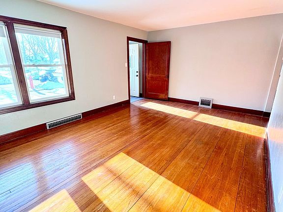 4th image of 430 Harrison St