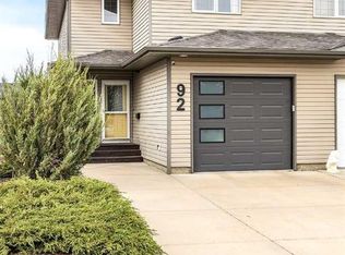 92 S Sunset Rd SW, Medicine Hat, AB T1B4T2