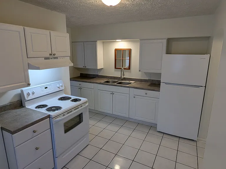 1545 & 1547 Tod Ave NW #1547 — Photo 6