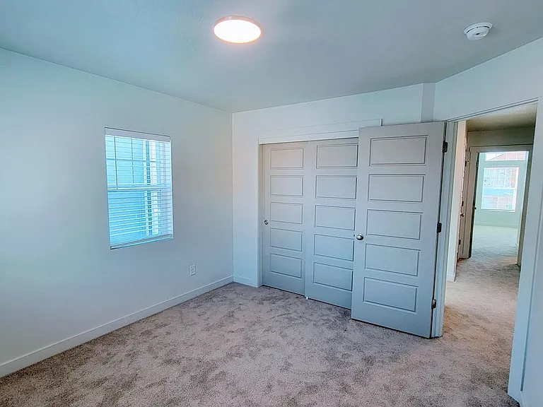 2175 W 1675 S — Photo 14