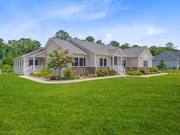2nd image of 708 Tierra Loop