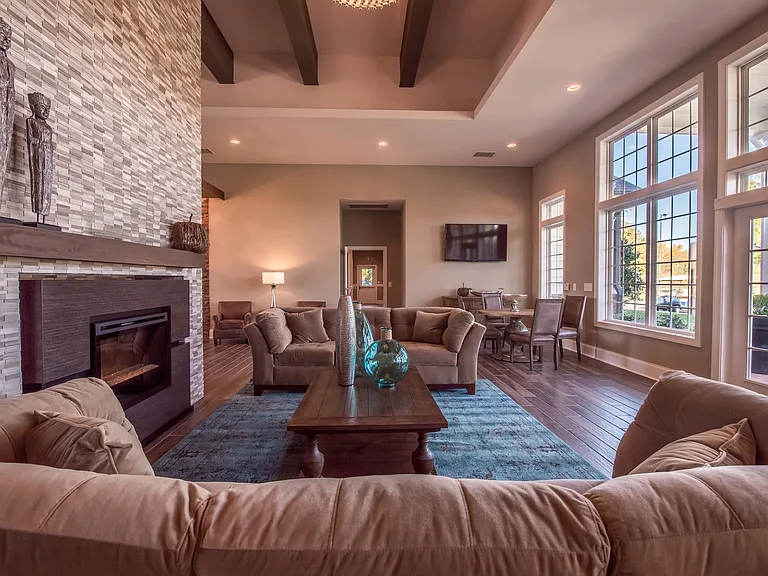 Afton Ridge Apartments — Photo 47