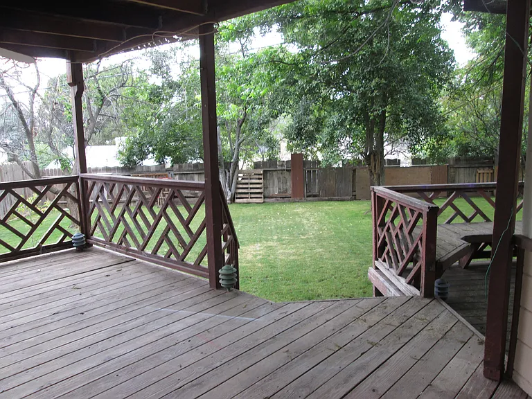 3032 N Inyo St — Photo 18