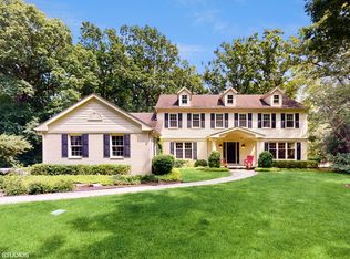 1 Durham Ct, Lake Forest, IL 60045