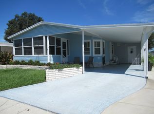 6017 Forest Lake Dr, Zephyrhills, FL 33540