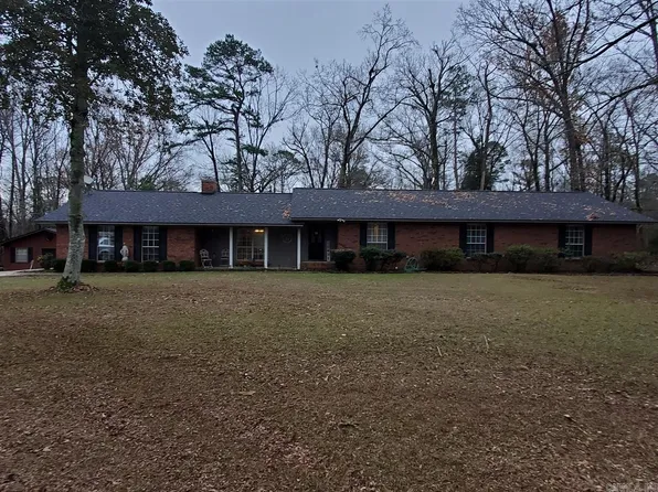 3551 Pineview Rd, Camden, AR 71701