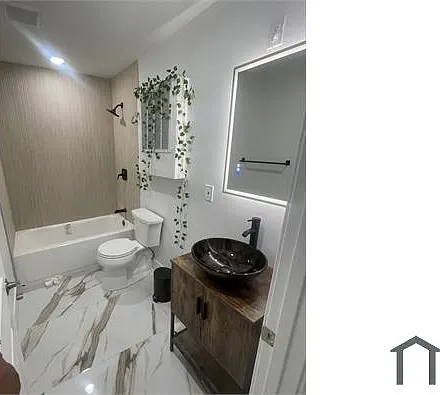 2 bed, 850 sqft, $1,350 — Photo 2
