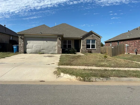 325 Foxtrot Ter, Newcastle, OK 73065