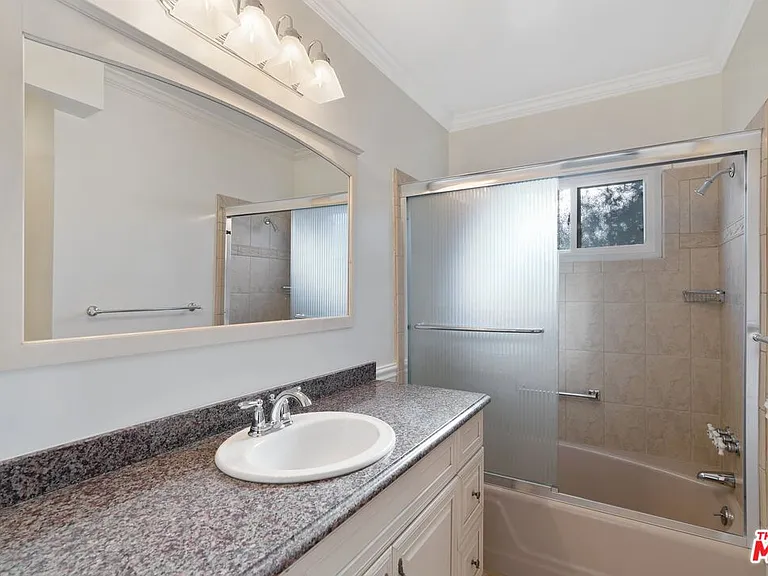 2648 Range Rd — Photo 24