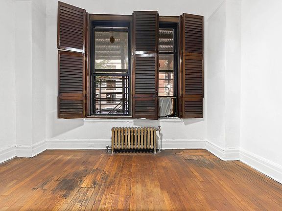 4th image of 470 W End Ave #1A