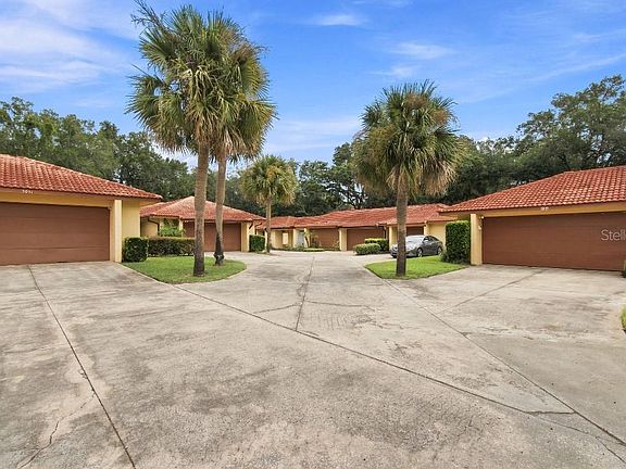 3rd image of 5023 JAMAICA CIRCLE #6