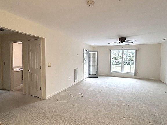 3rd image of 2023 Rudy Serra Dr Unit 2D