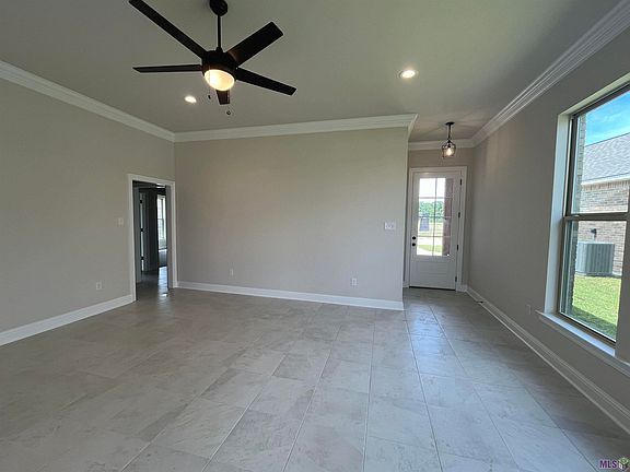 4th image of 26051 Purdy Ave