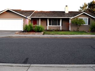 4610 Glenmoor Cir, Yakima, WA 98908