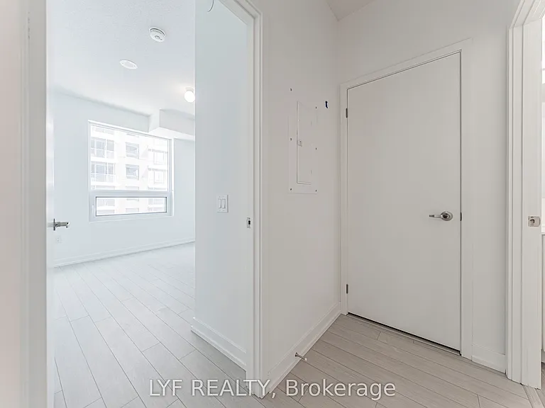 4010 Eglinton Ave W #922 — Photo 13