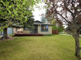 1735 Dolina Cir, Anchorage, AK 99508