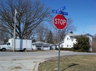 5491 SE 6th Ave, Pleasant Hill, IA 50327