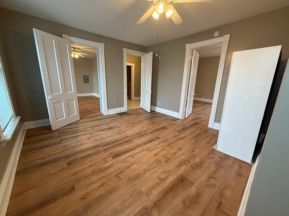 123 Waverly Ct #2