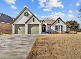 9000 Inwood St, Benbrook, TX 76126