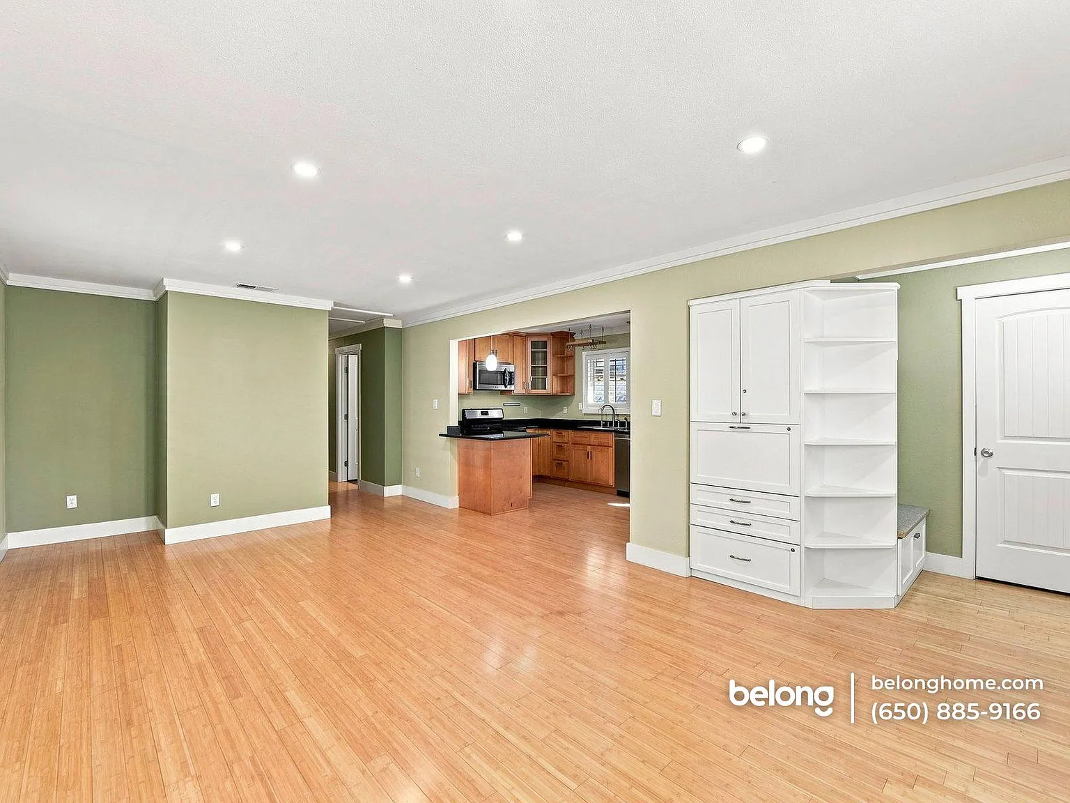 2 bed, 2.0 bath, 1100 sqft, $3,845 — Photo 3