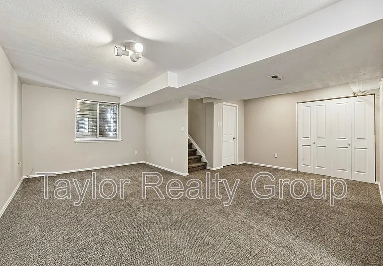 8728 Starwood Ln — Photo 21